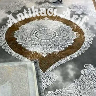 Antika İpek Halı Alanlar